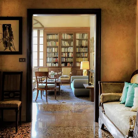 Ur Nest Strada Maggiore * Bologna