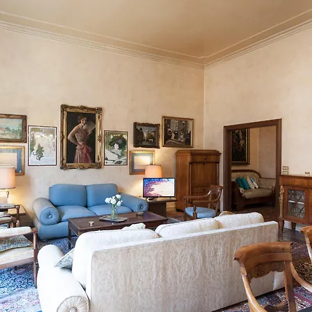 Ur Nest Strada Maggiore Apartmán *