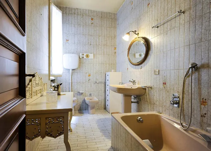 Ur Nest Strada Maggiore Appartement *