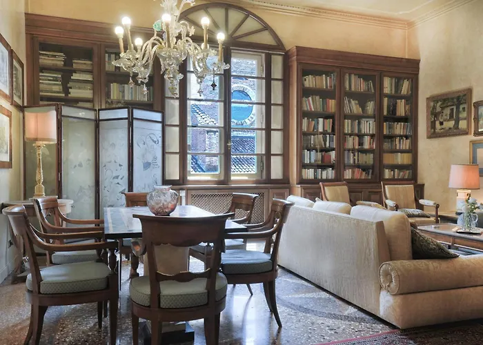 Apartment Ur Nest Strada Maggiore *